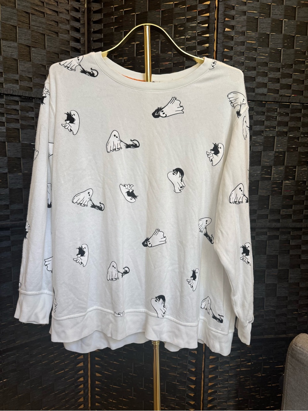 Women’s White Ghost Print Long-Sleeve Top